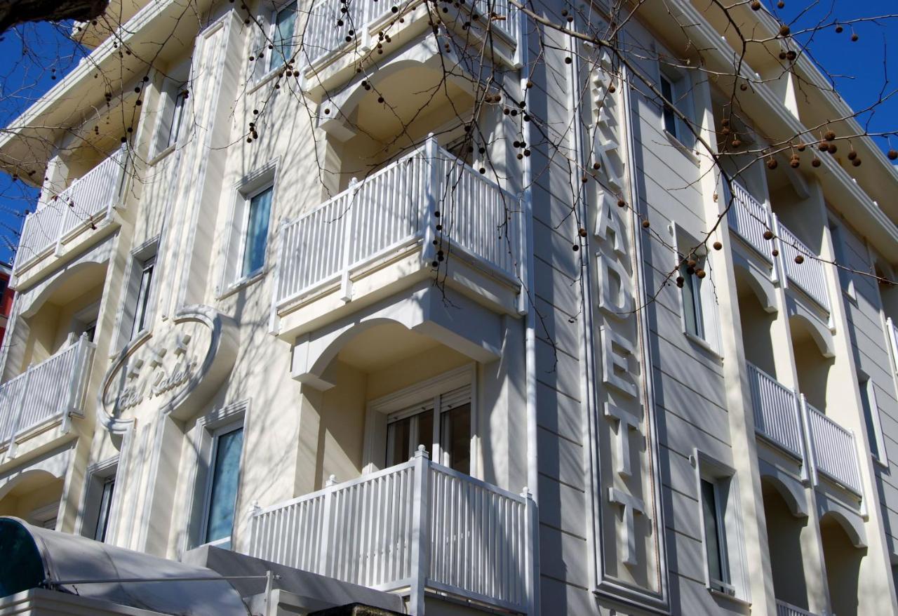 Hotel Kadett Rimini Bagian luar foto